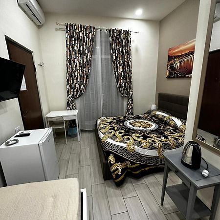 B&B Spaccanapoli A Due Passi Da Via Tribunali المظهر الخارجي الصورة