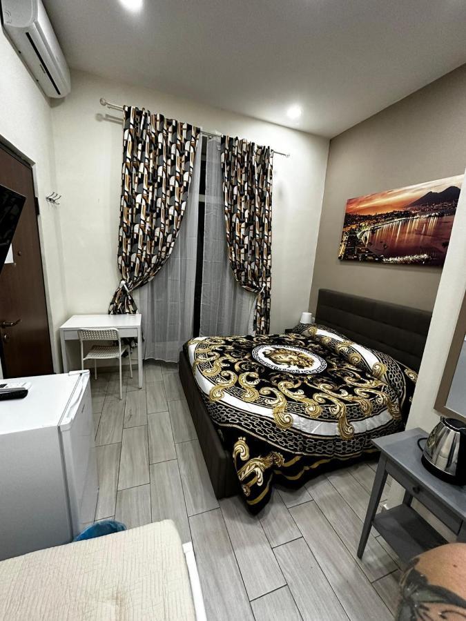 B&B Spaccanapoli A Due Passi Da Via Tribunali المظهر الخارجي الصورة