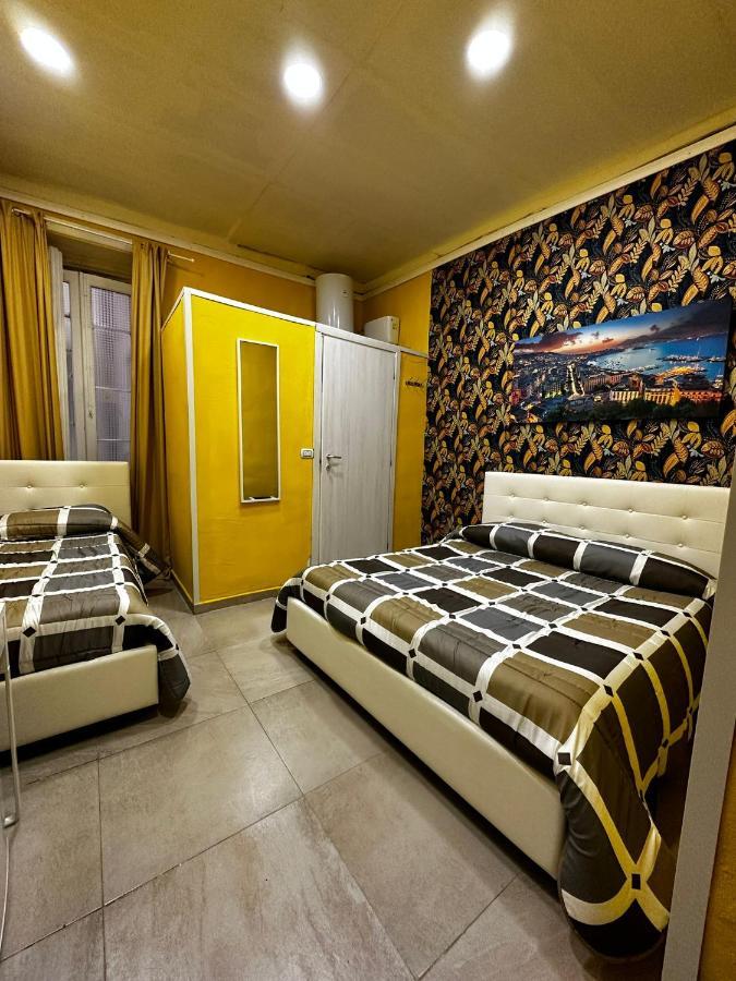 B&B Spaccanapoli A Due Passi Da Via Tribunali المظهر الخارجي الصورة