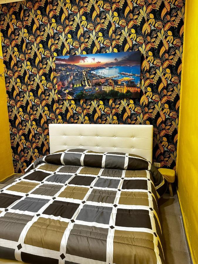 B&B Spaccanapoli A Due Passi Da Via Tribunali المظهر الخارجي الصورة