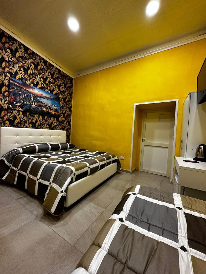 B&B Spaccanapoli A Due Passi Da Via Tribunali المظهر الخارجي الصورة